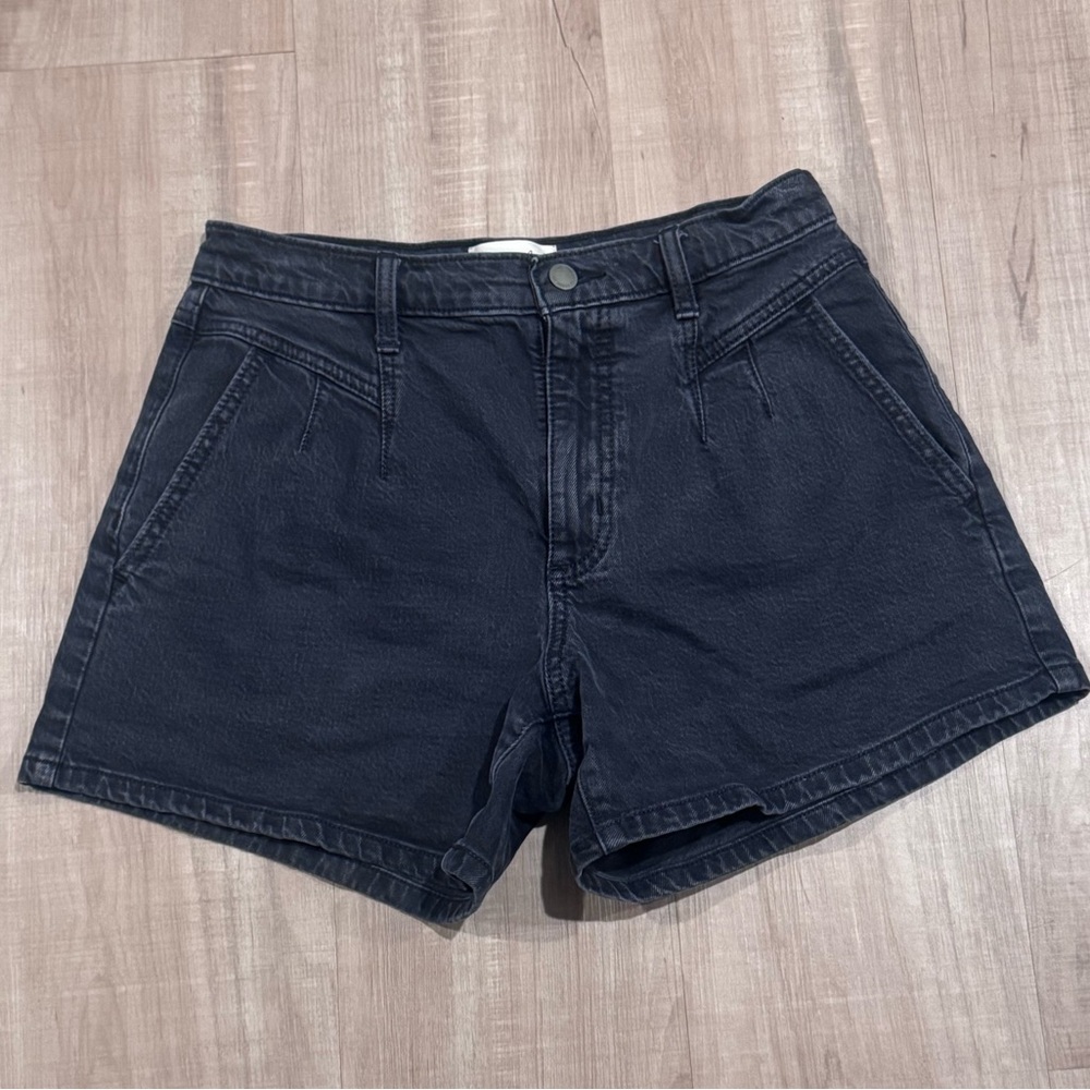 Universal Thread Black Wash Jean 80s 90s Mom Shorts Size 2